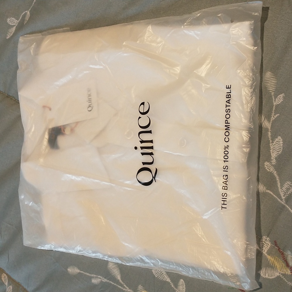 Men's Quince 💯 European linen shirt sleeve shirt  White size small